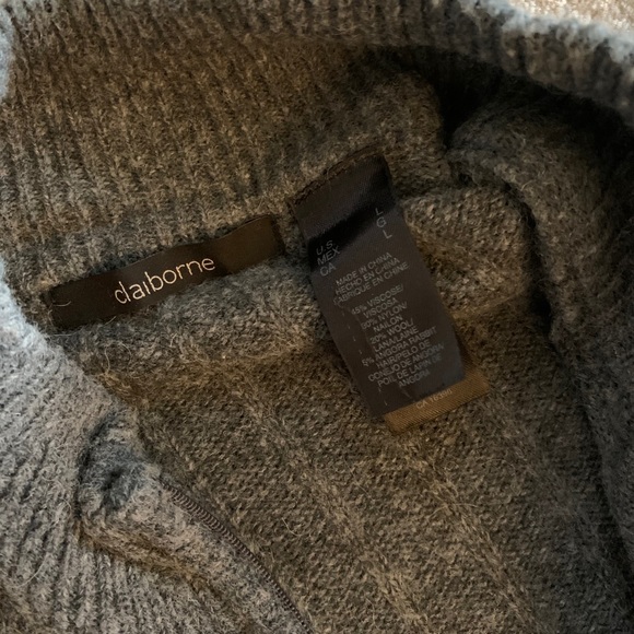Men’s zip up sweater - Picture 3 of 4